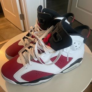 Men’s jordan’s size 10